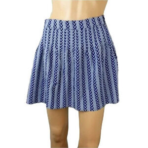 Gap White Chevron Pin-tuck Zig-Zag skirt